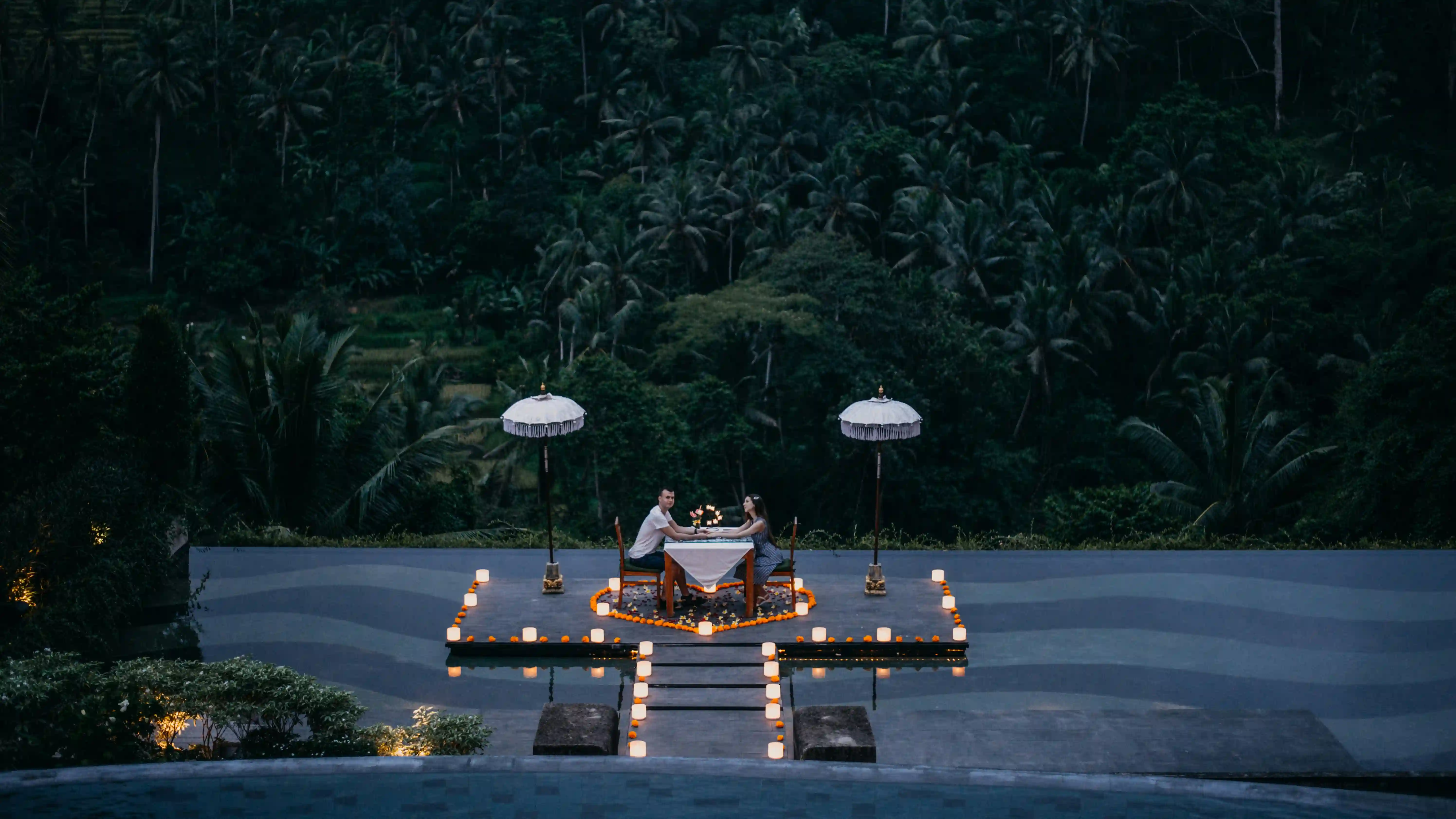 bali-ubud-jungle-dinner